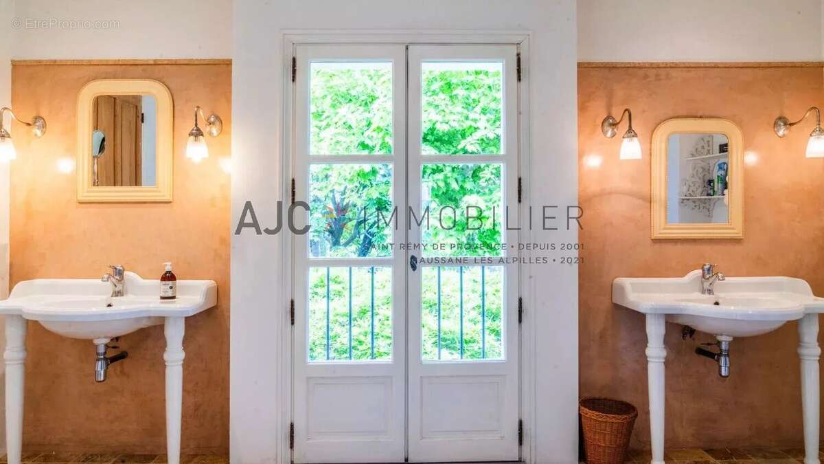 Maison à SAINT-REMY-DE-PROVENCE