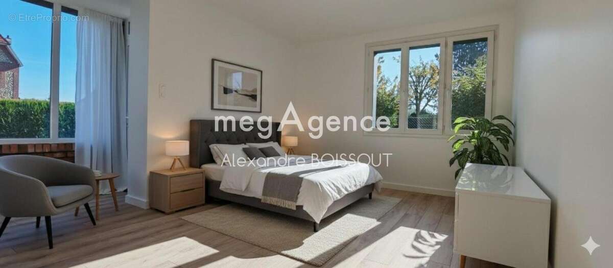 Maison à LA NEUVILLE-CHANT-D'OISEL