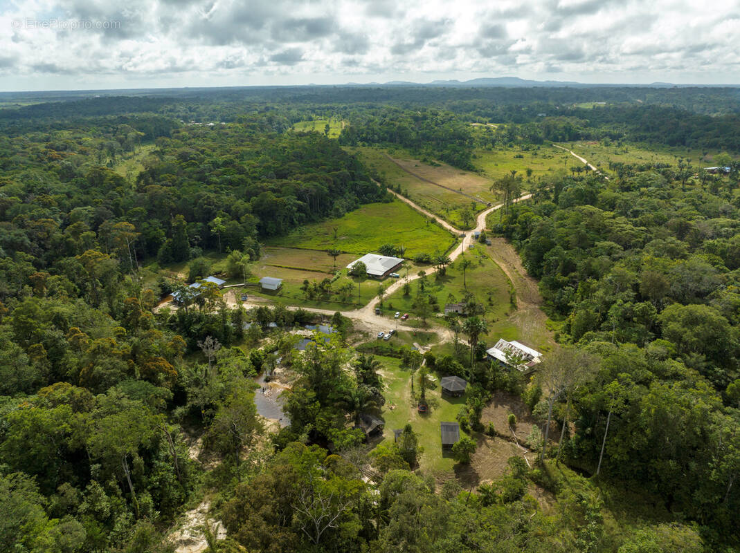 Maison à MONTSINERY-TONNEGRANDE