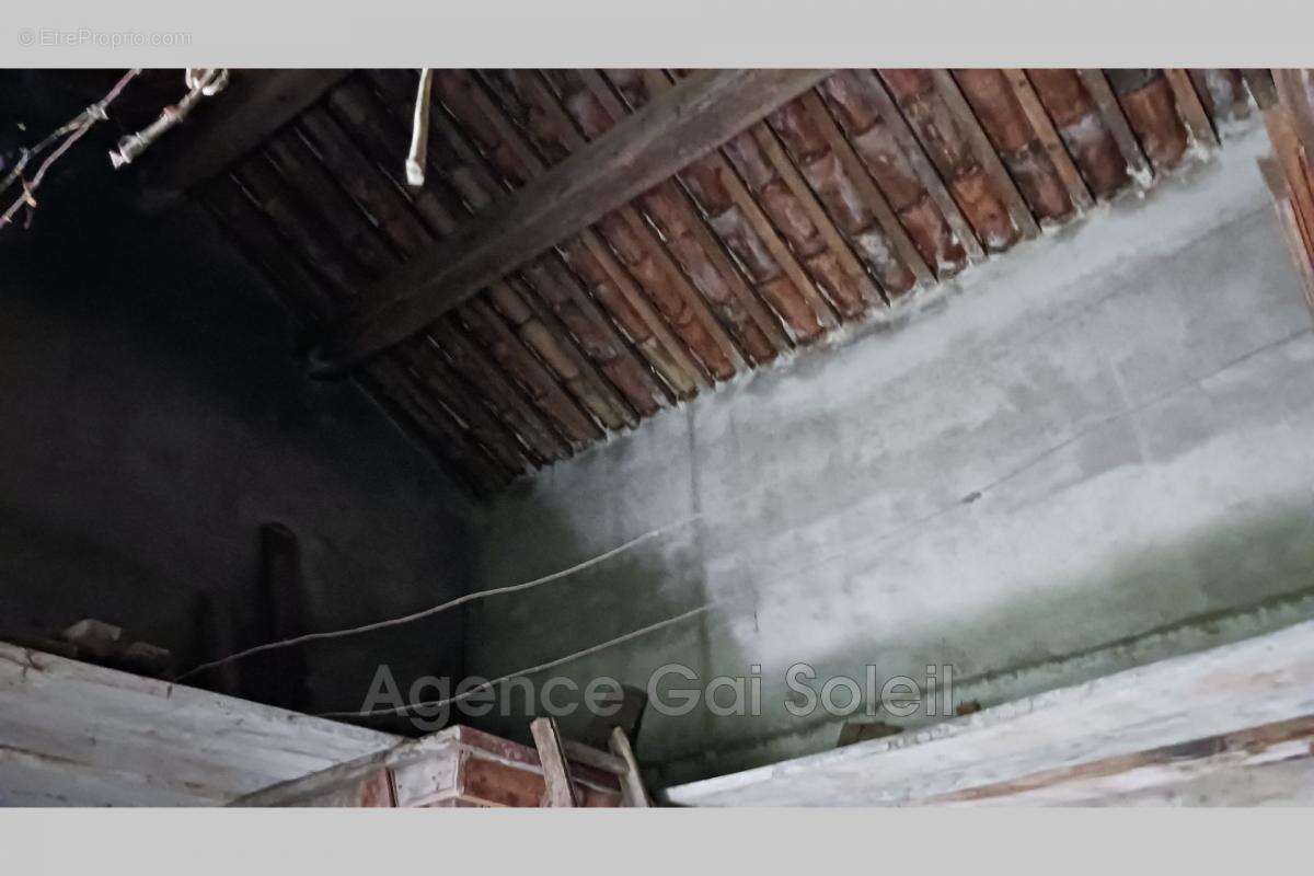 Maison à NISSAN-LEZ-ENSERUNE