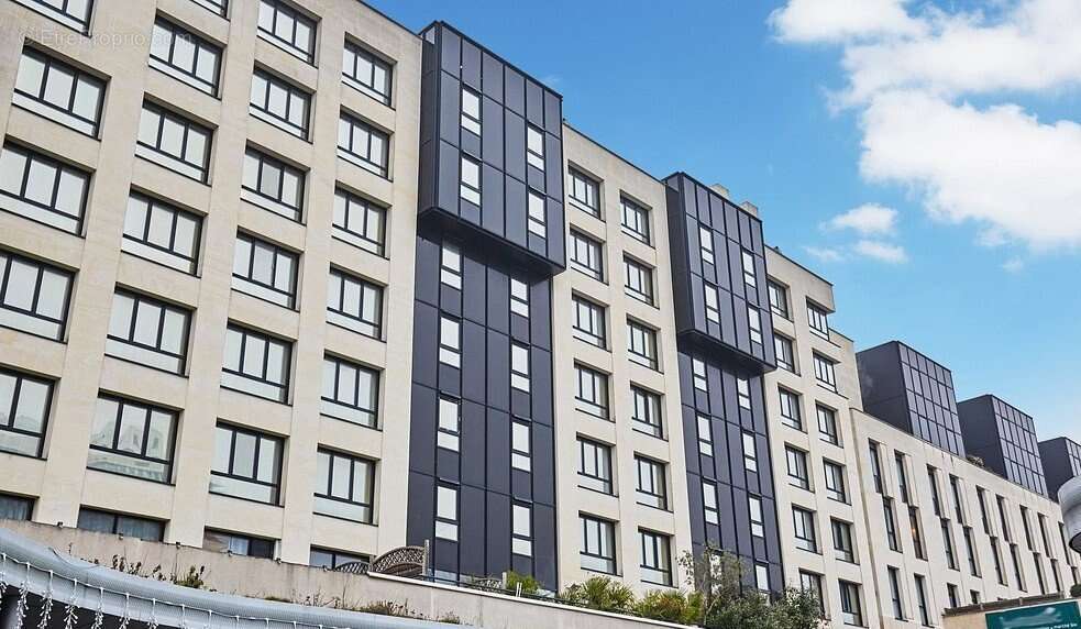 INVESTISSEMENT LOCATIF  RUEIL MALMAISON  Résidence Odalys Campus Paris Rueil - 5.02% de rentabilité - photo 12
