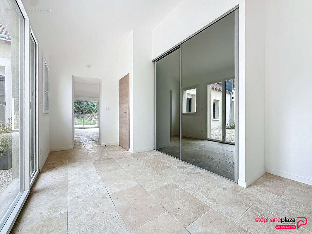 Maison à MONTLOUIS-SUR-LOIRE