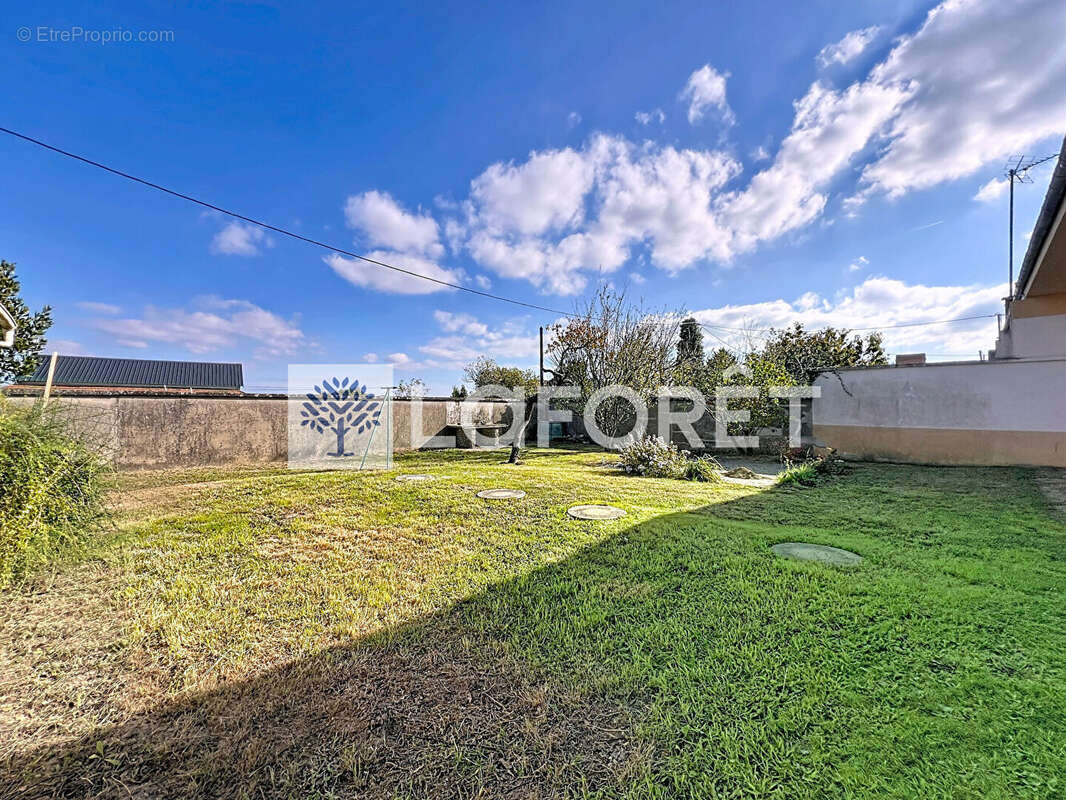 Maison à CHATILLON-SUR-THOUET