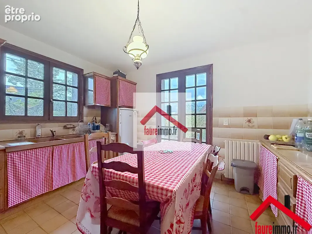 Maison à saint-bonnet-la-riviere en correze - photo 2