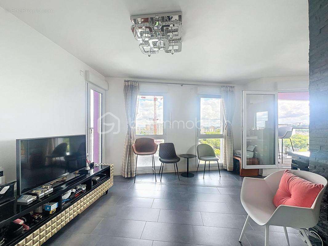 Appartement à IVRY-SUR-SEINE