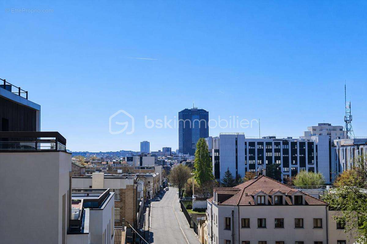 Secteur Résidentiel Ligne 7 Fort d'Aubervilliers , dans un immeuble de 2016  : Un appartement  de 5 pièces en parfait état avec  - photo 4