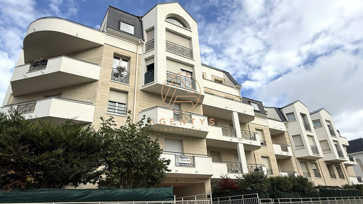 Appartement à LE PLESSIS-TREVISE