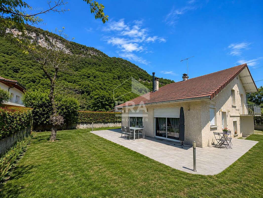 Maison 111m² à serrières-de-briord - photo 2
