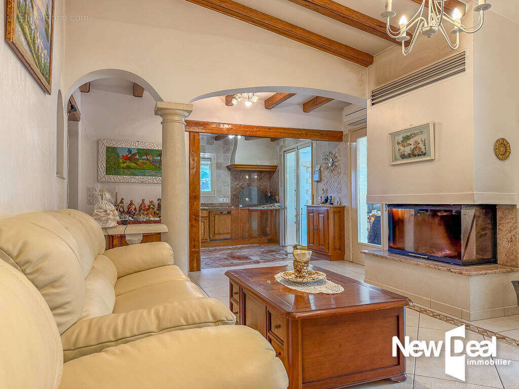 Maison à MONTAUROUX