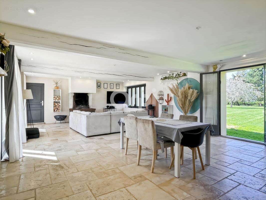 Maison à LE FIDELAIRE