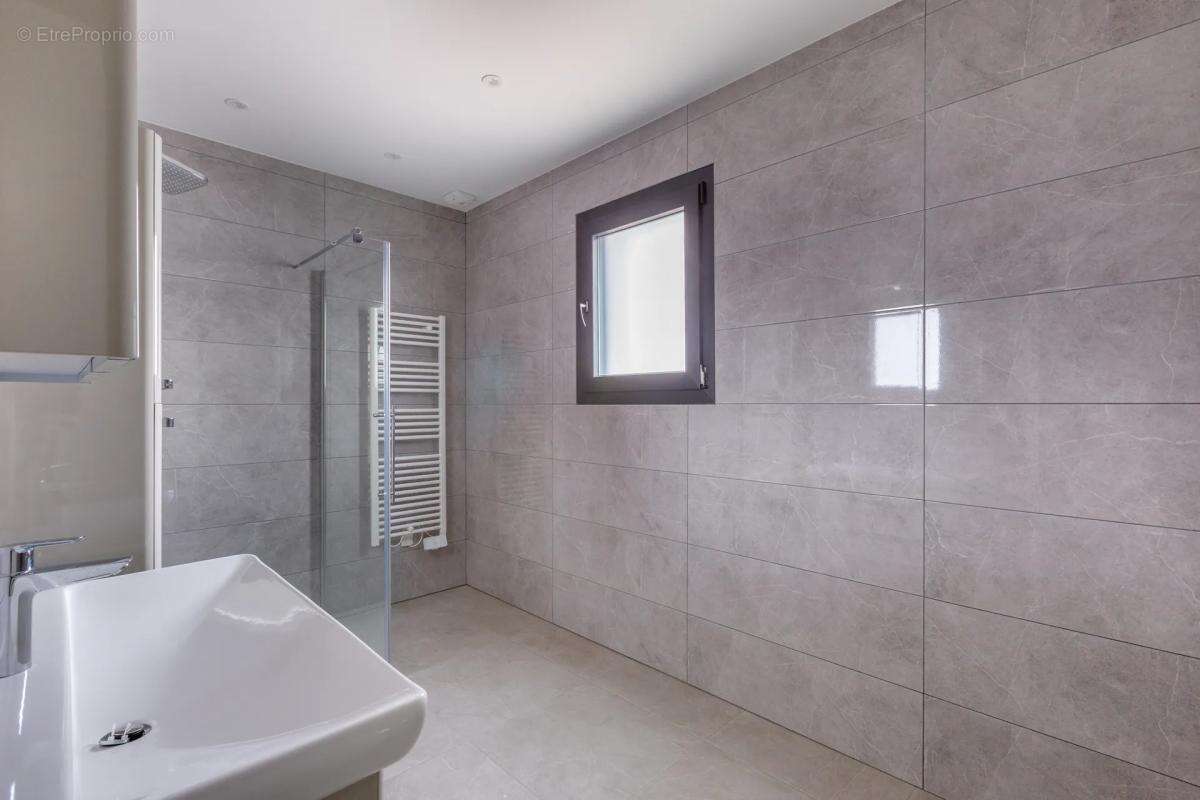 Maison à BOURGOIN-JALLIEU