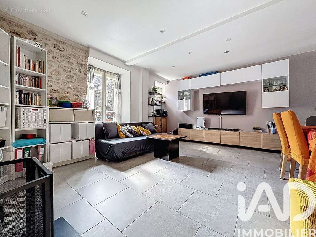 Photo 2 - Maison à JANVILLE-SUR-JUINE