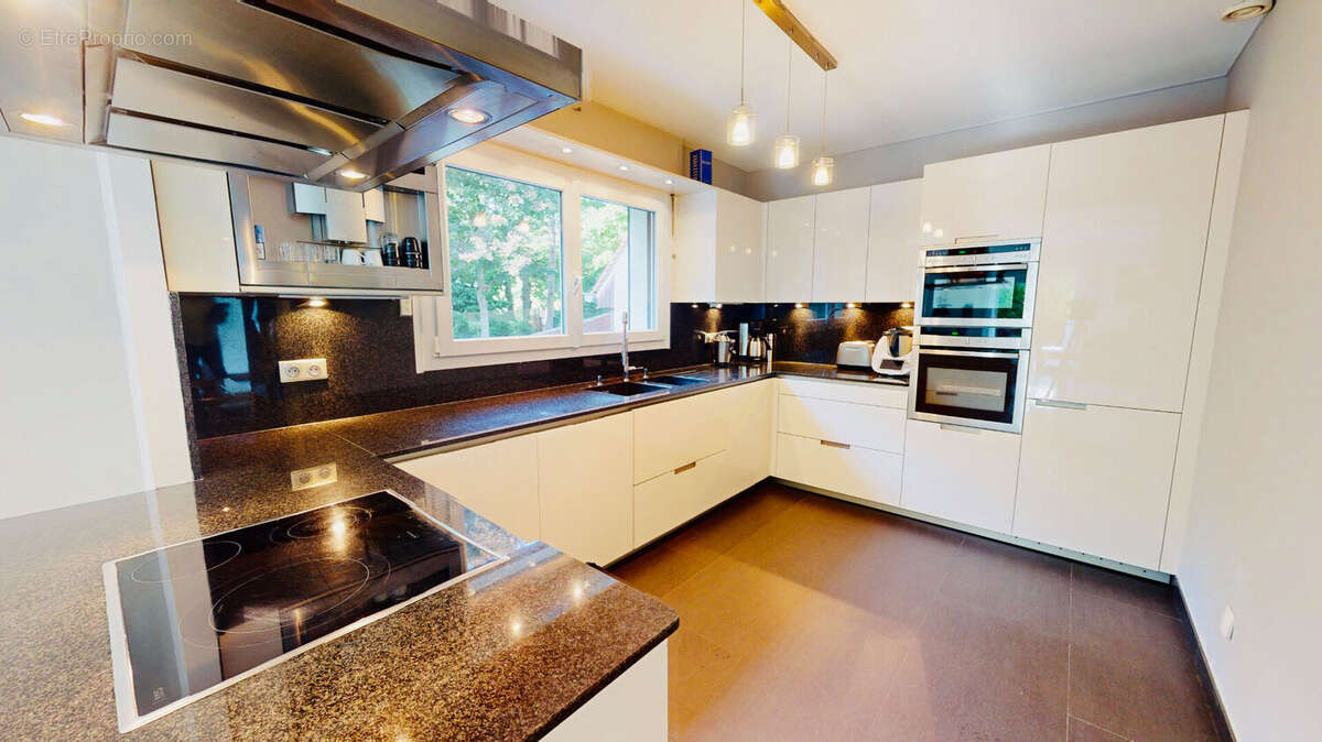 Maison à LAGNY-SUR-MARNE