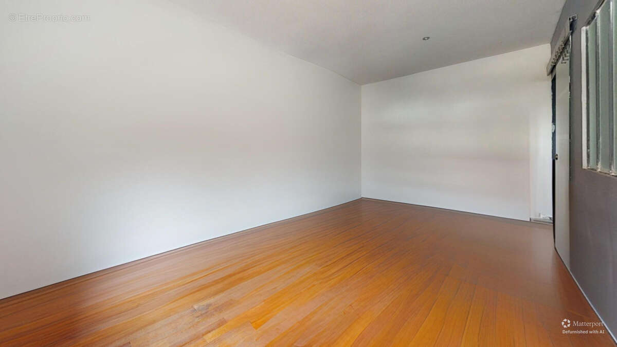 Appartement à TASSENIERES