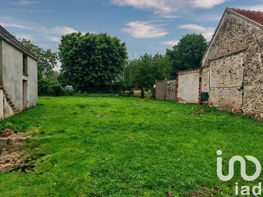 Photo 1 - Terrain à BERNAY-VILBERT