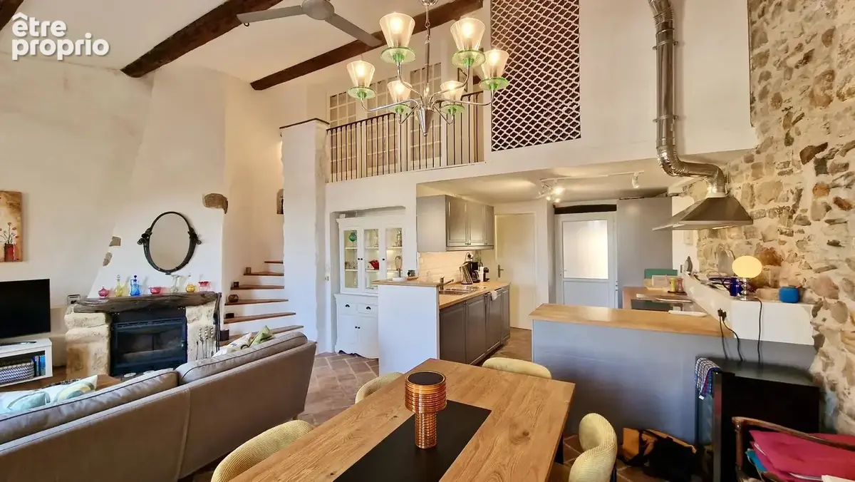 Magnifique Maison de Village en Pierre avec Deux Chambres et une Vue Imprenable - photo 21