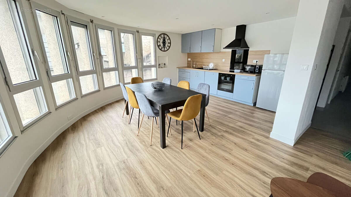 Appartement à SABLE-SUR-SARTHE