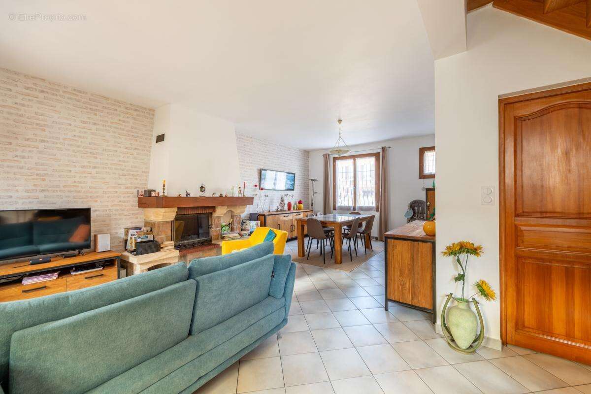 Maison à GENNEVILLIERS