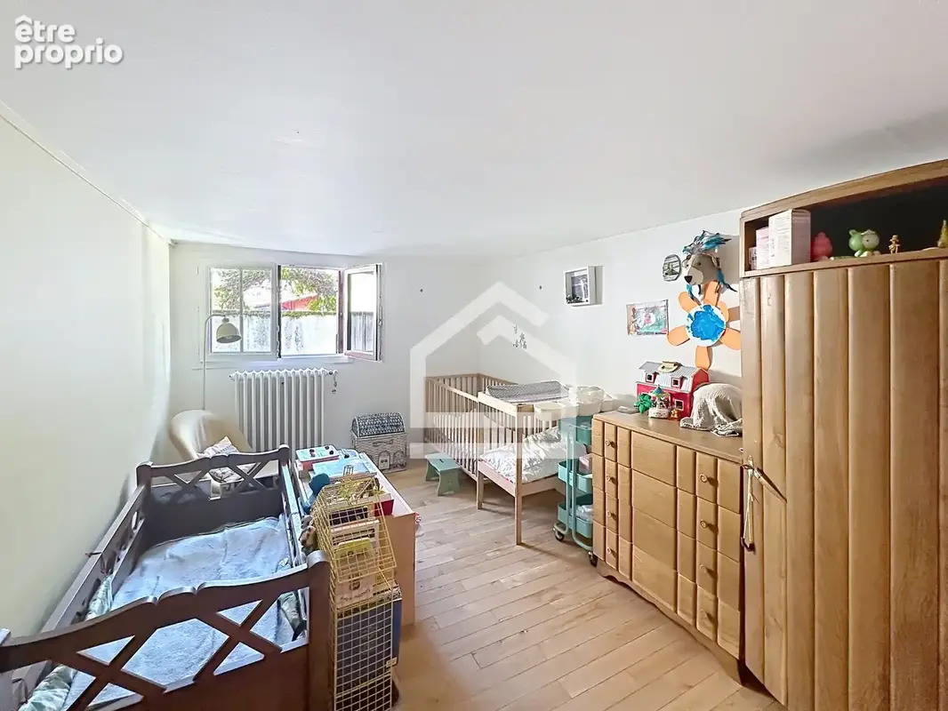 Caudéran Mondésir - Agréable maison familiale de 5 chambres avec jardin - photo 9