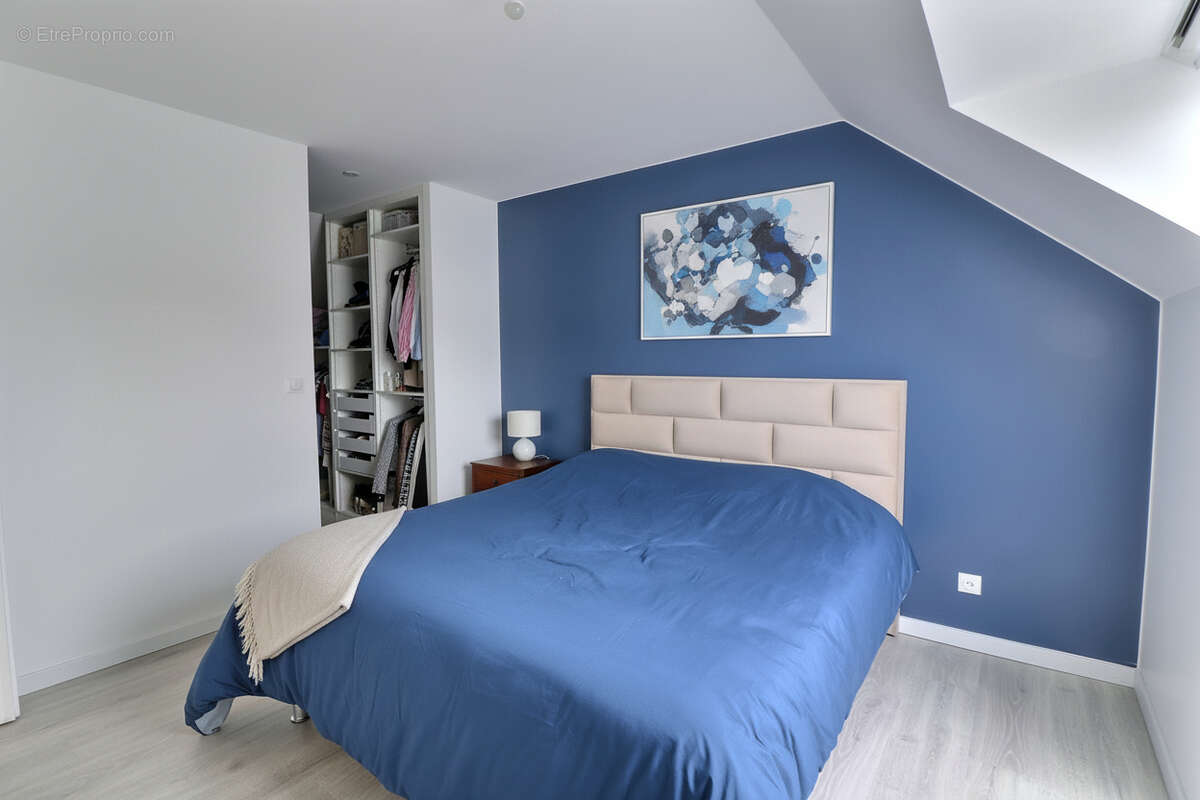 Maison à LE PERRAY-EN-YVELINES