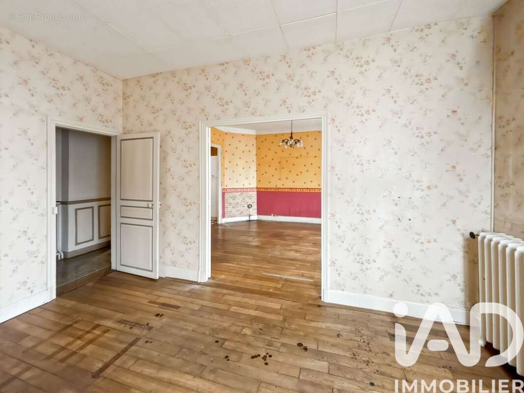 Photo 6 - Maison à VILLENEUVE-LA-GUYARD