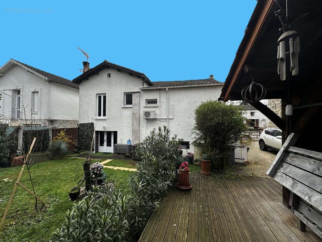 Maison à EYMET