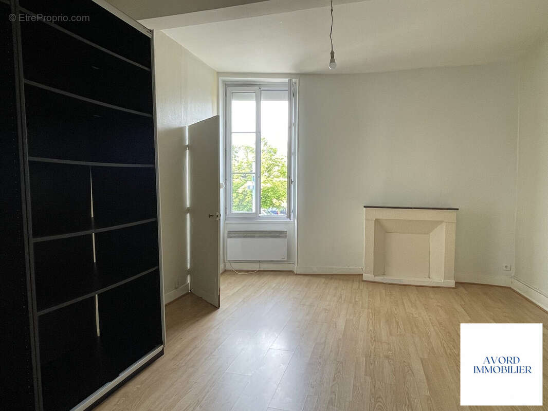 Appartement 1 - chambre - Appartement à AVORD