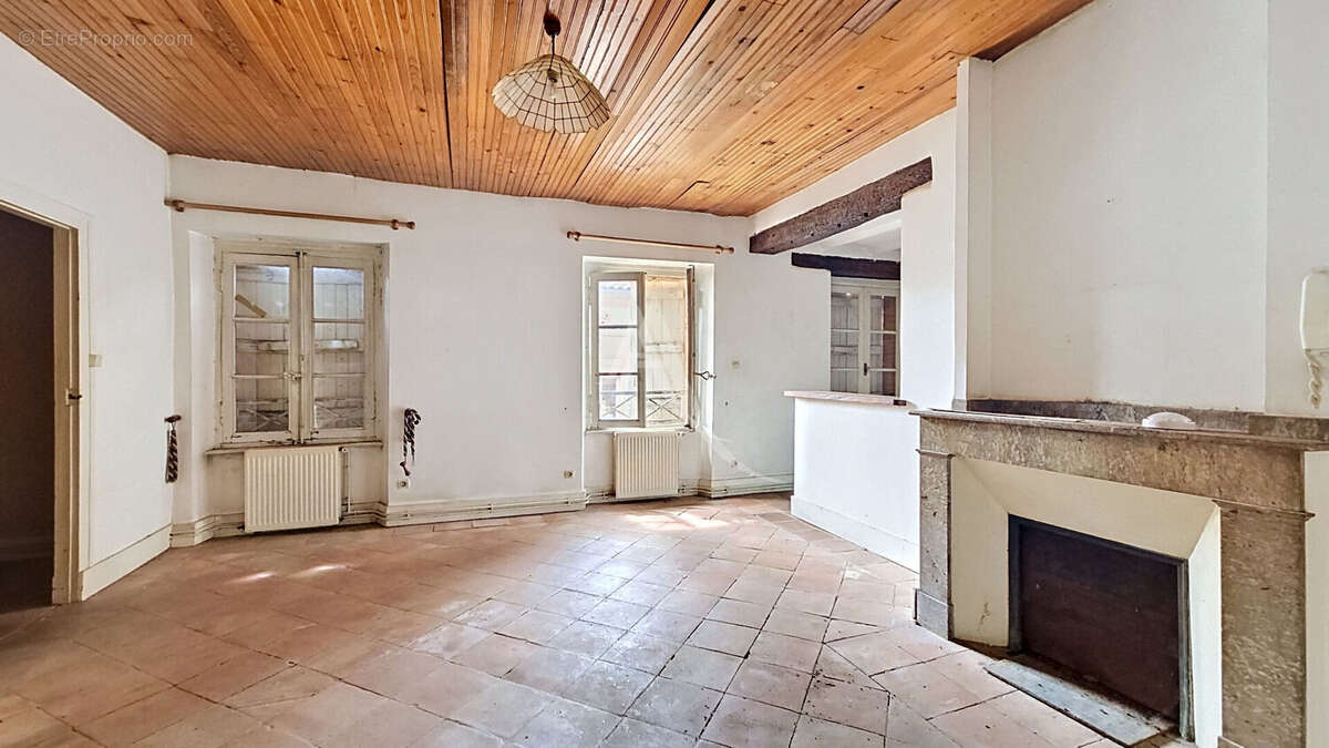 Maison à CASTELSARRASIN