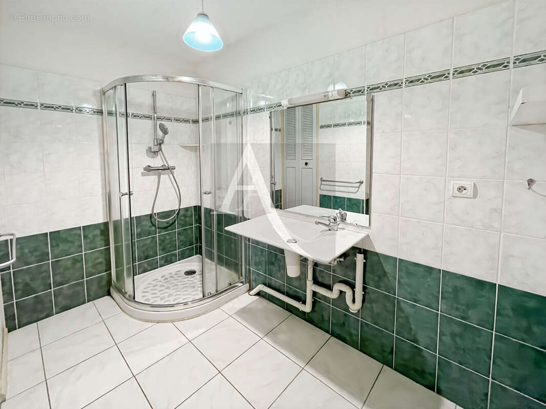 Appartement avec terrasse et ascenseur - Villeneuve-sur-Lot - 3 pièces - 80 m2 - photo 9
