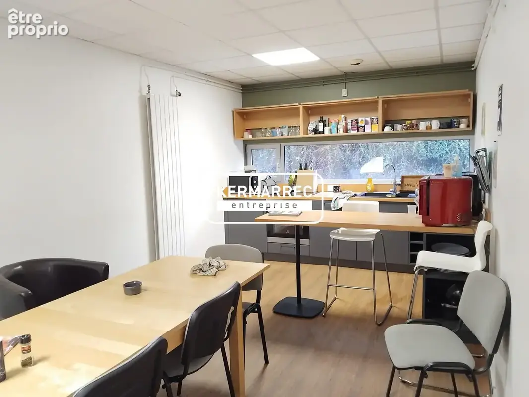 Commerce 1 000 m² à vendre à Cesson-Sevigne (35510) - photo 3