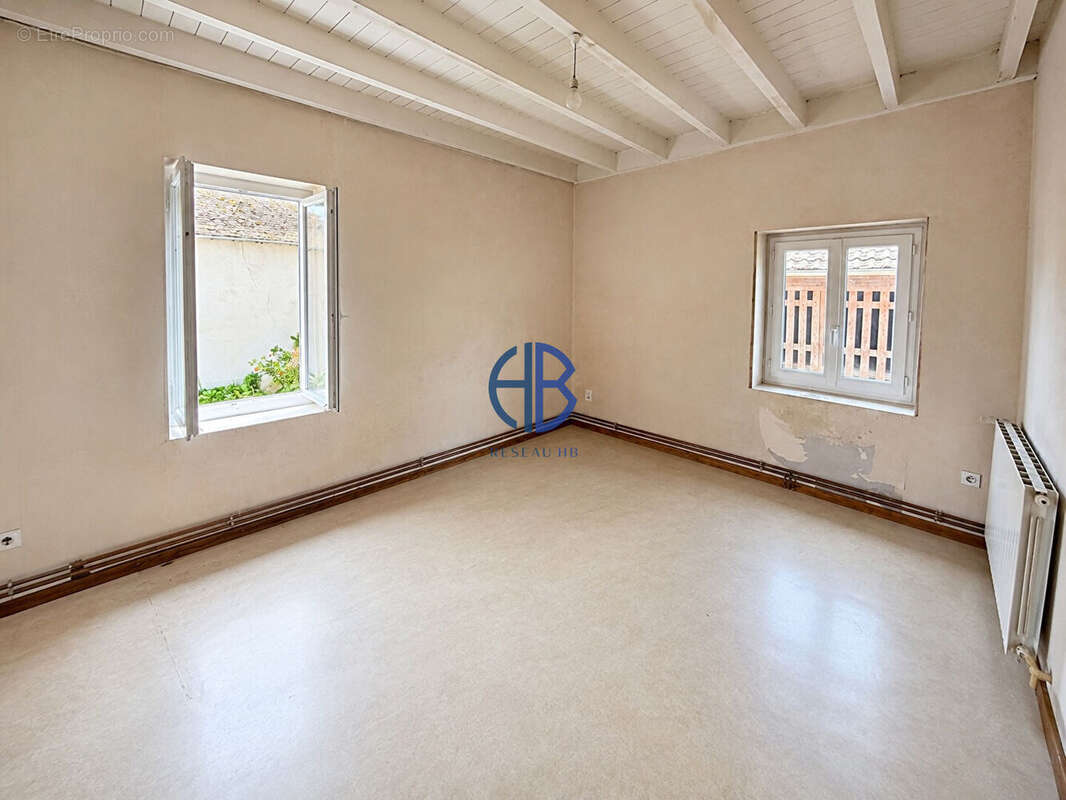 Maison de 92 m² Aux Avenières Veyrins-Thuellin - photo 7