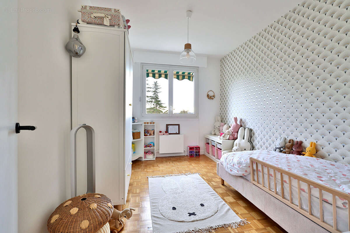 Appartement à CHARBONNIERES-LES-BAINS