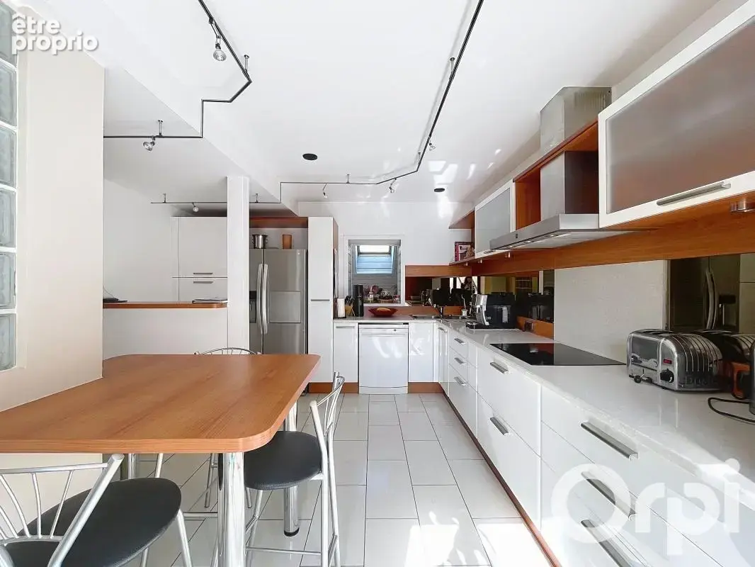 Ensemble bi familial à vendre en plein centre-ville de Saulx-Les-Chartreux - photo 11