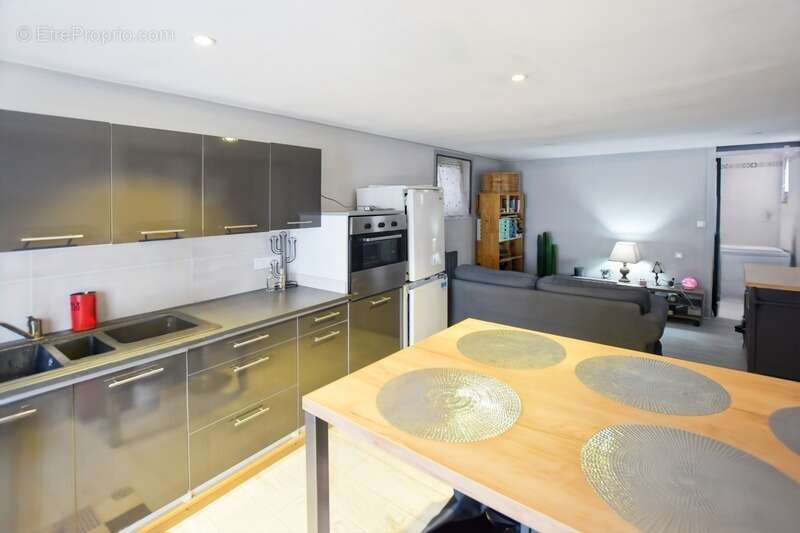 Maison à SAINT-PIERRE-DE-VARENNES