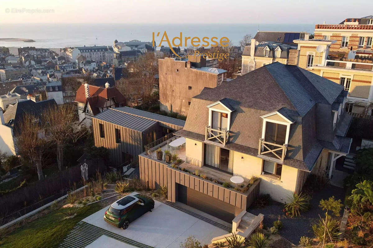 Maison à TROUVILLE-SUR-MER