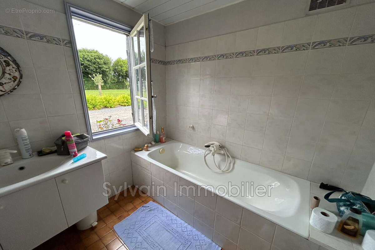 Maison 122 m² à Songeons  - photo 6