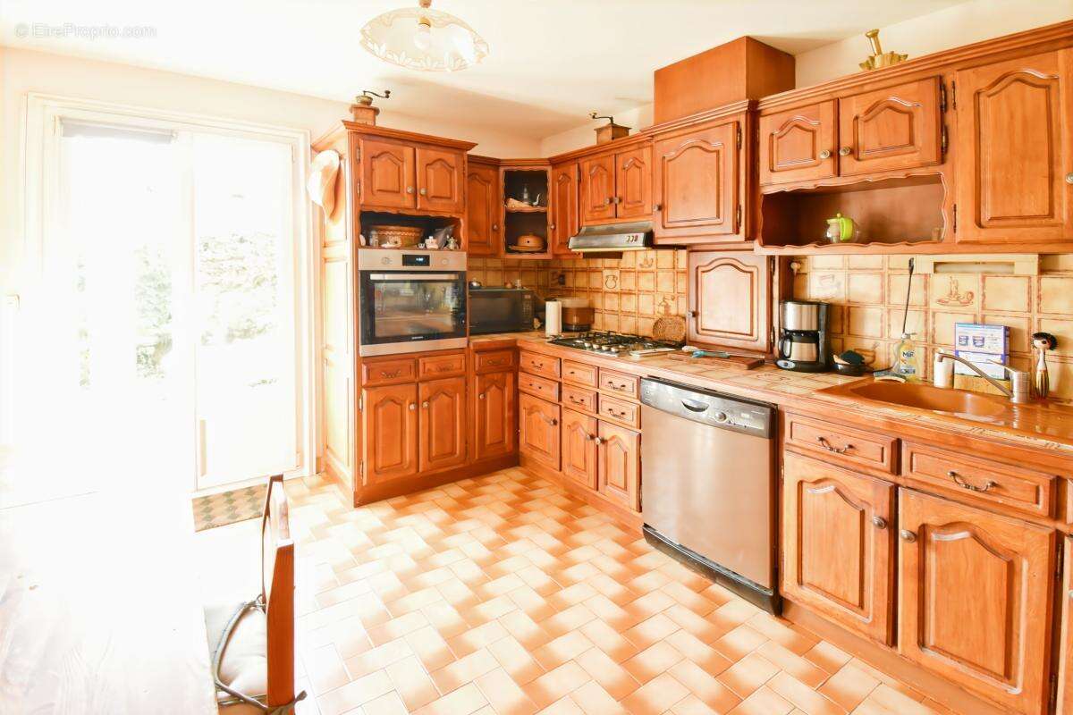 Maison à GUILHERAND-GRANGES