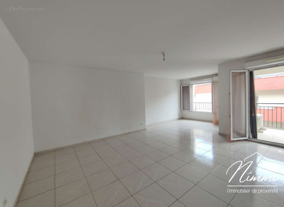 Appartement à NIMES