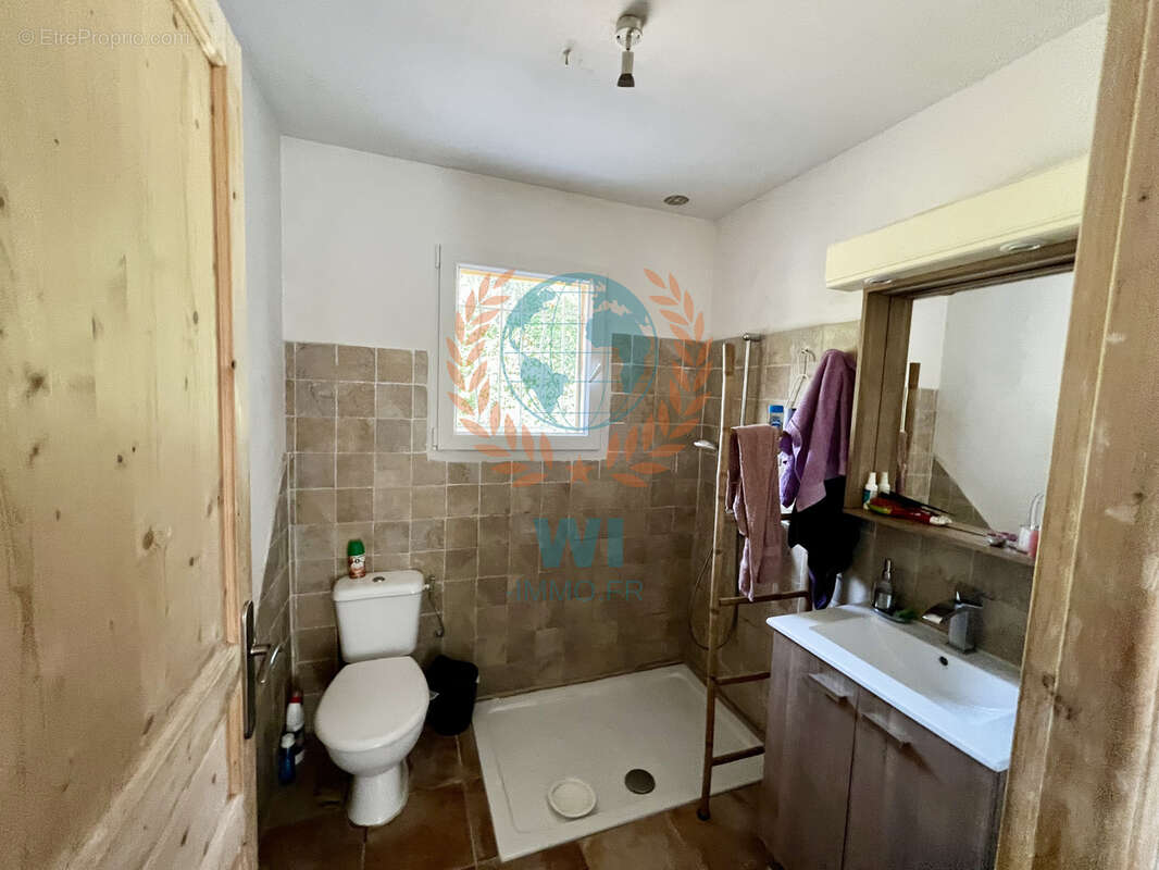 Maison de plain pied avec petite piscine - photo 3