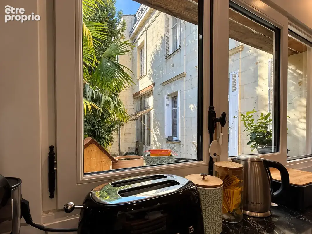 Élégante maison bourgeoise de 260 m2   Charme, volumes et confort familial - photo 7