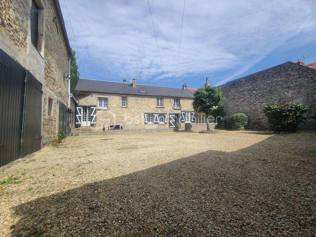 Maison à BOISSY-SOUS-SAINT-YON