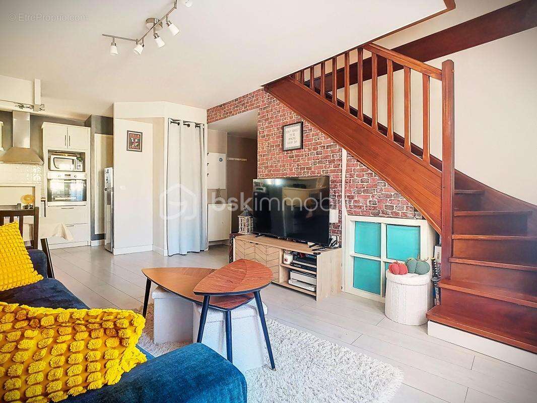 Appartement à BAILLY-ROMAINVILLIERS