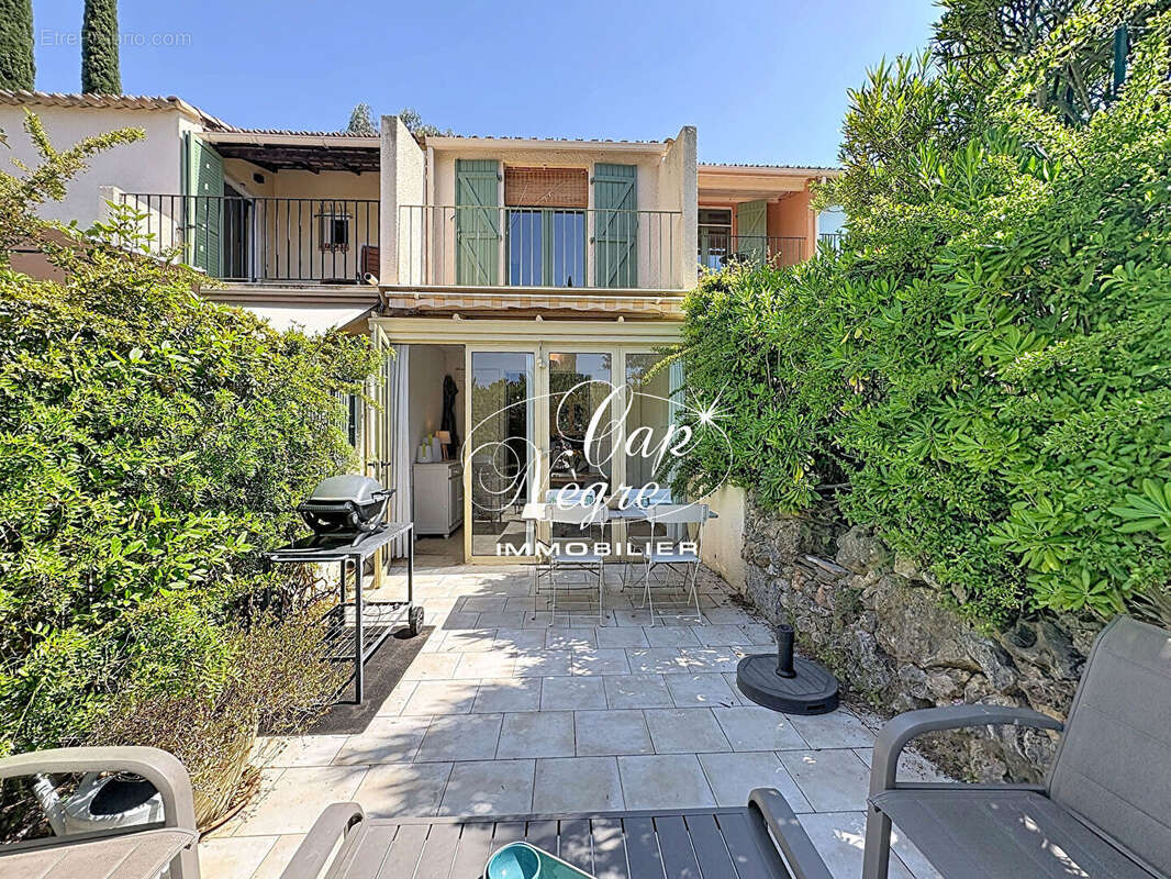 Appartement à LE LAVANDOU