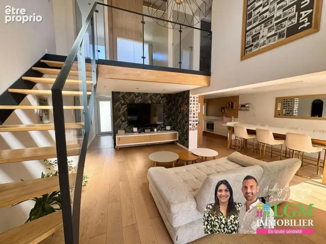 LAVÉRUNE – 4 chambres, piscine et un intérieur qui surprend - photo 2