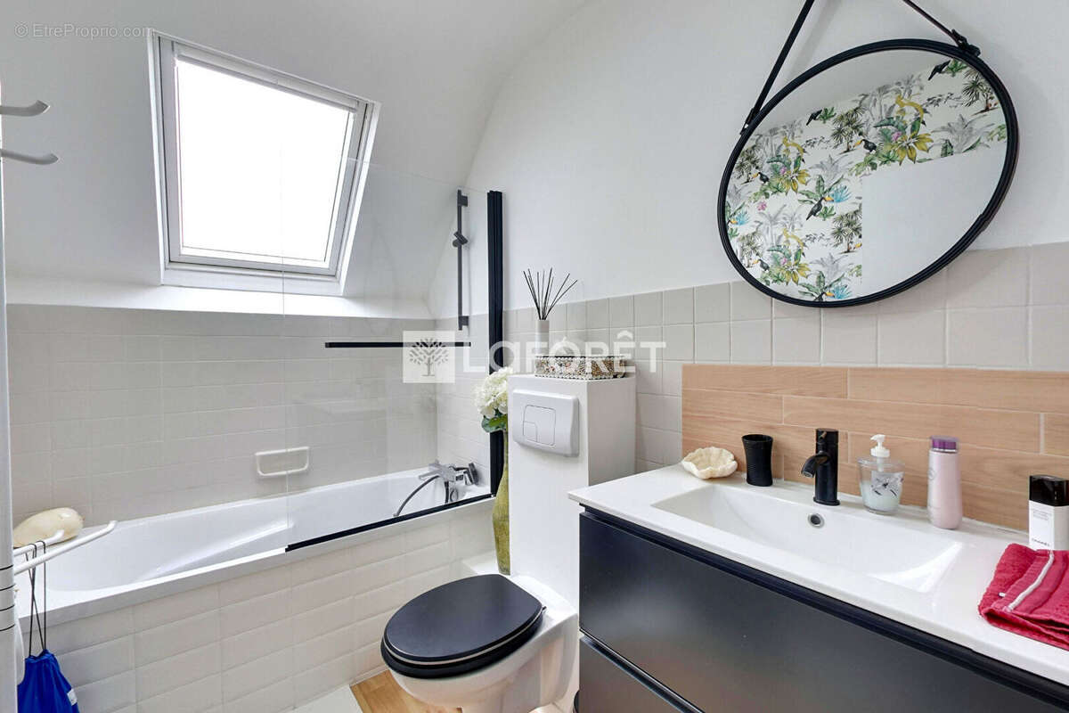 Maison à SAINT-GERMAIN-LA-BLANCHE-HERBE