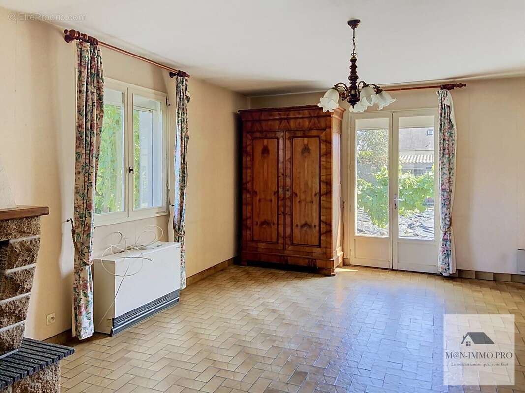 Maison 115 m² à Montours  - photo 4
