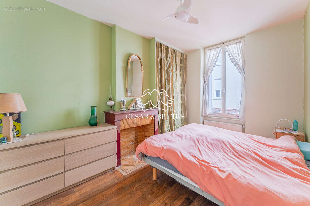 Appartement à LYON-6E