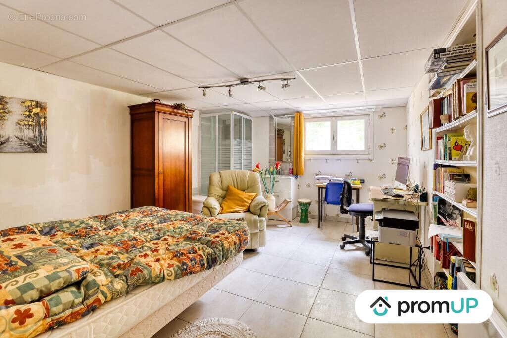 Maison à PRUILLE-LE-CHETIF