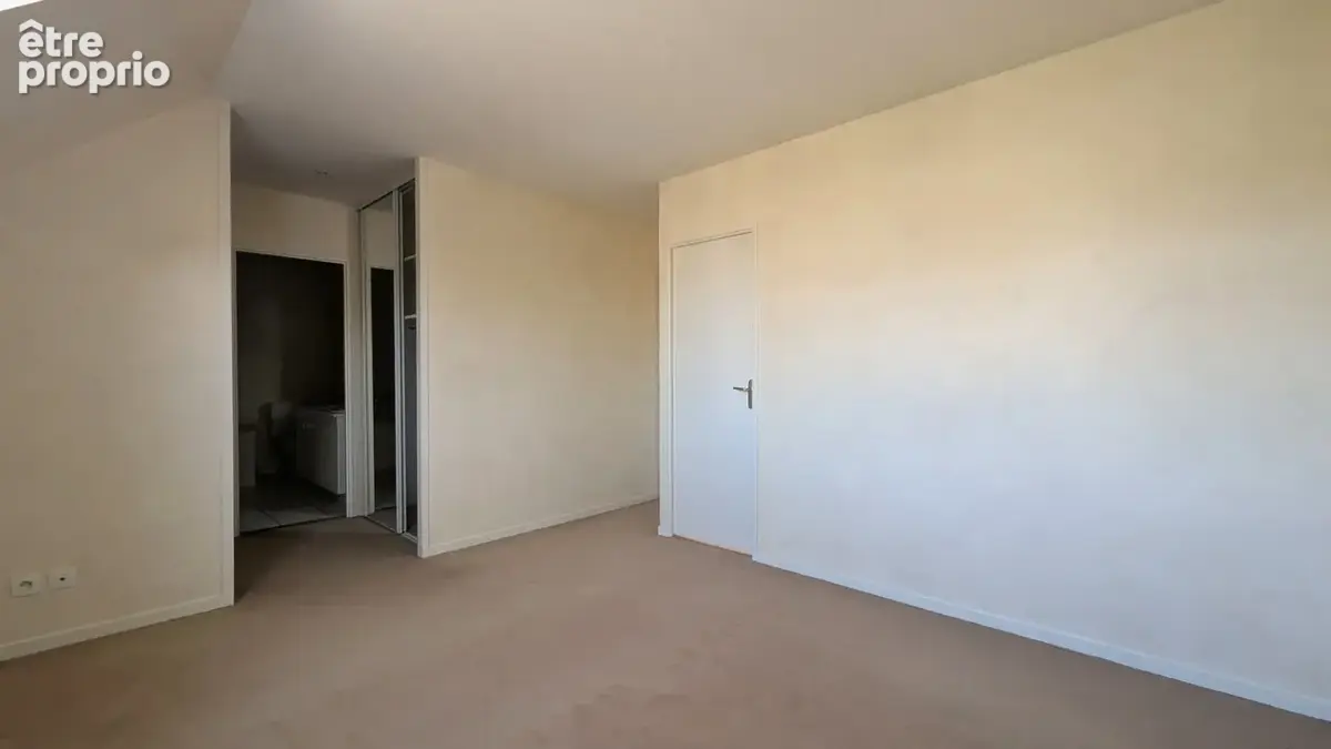 VIEUGY - T5 DUPLEX avec jardin, terrasse, cave et stationnement - photo 12