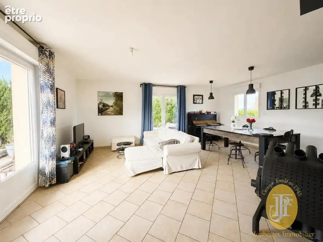 Maison familiale récente avec beaux volumes - photo 3
